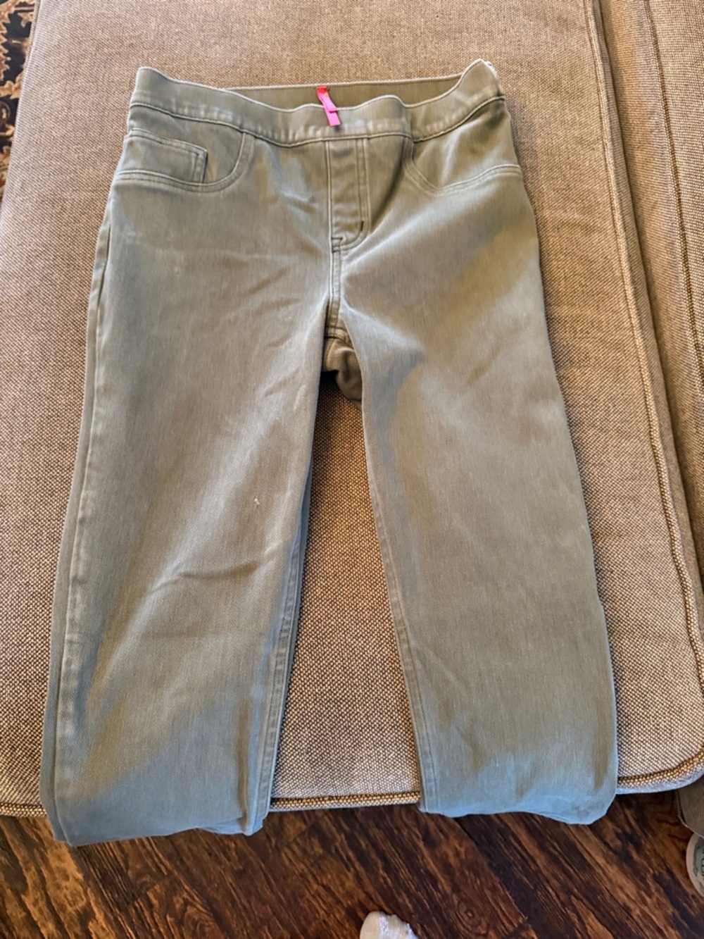Spanx Classic Straight Leg Pants in Sage Green, Size Medium
